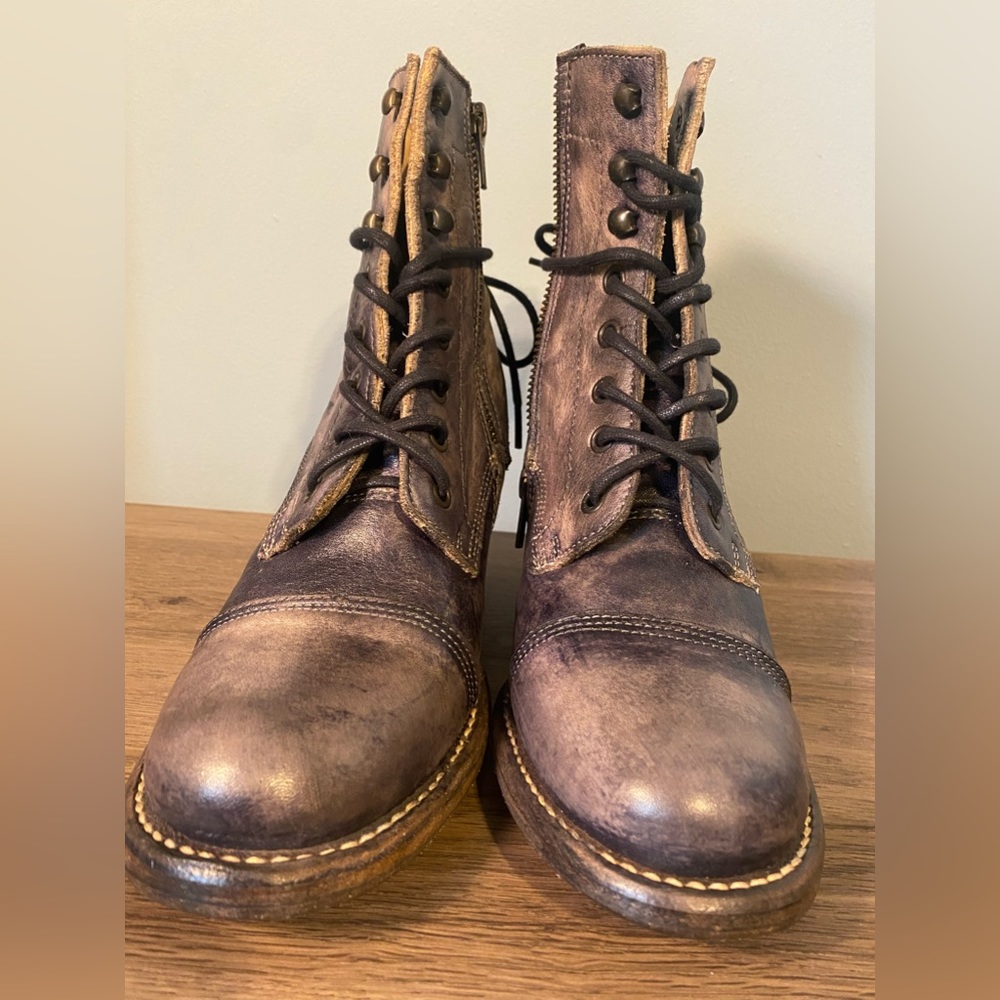 Bed Stu Judgement boots. Size 7.5. Only worn to try on. Black driftwood.